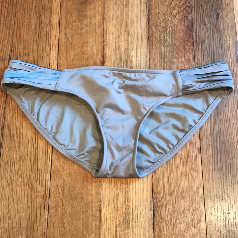 Seafolly bikini bottom in a tope color.